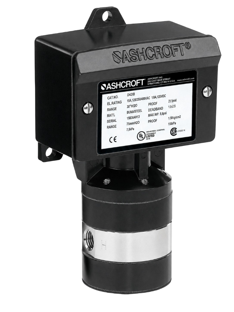 Watertight differential pressure switch